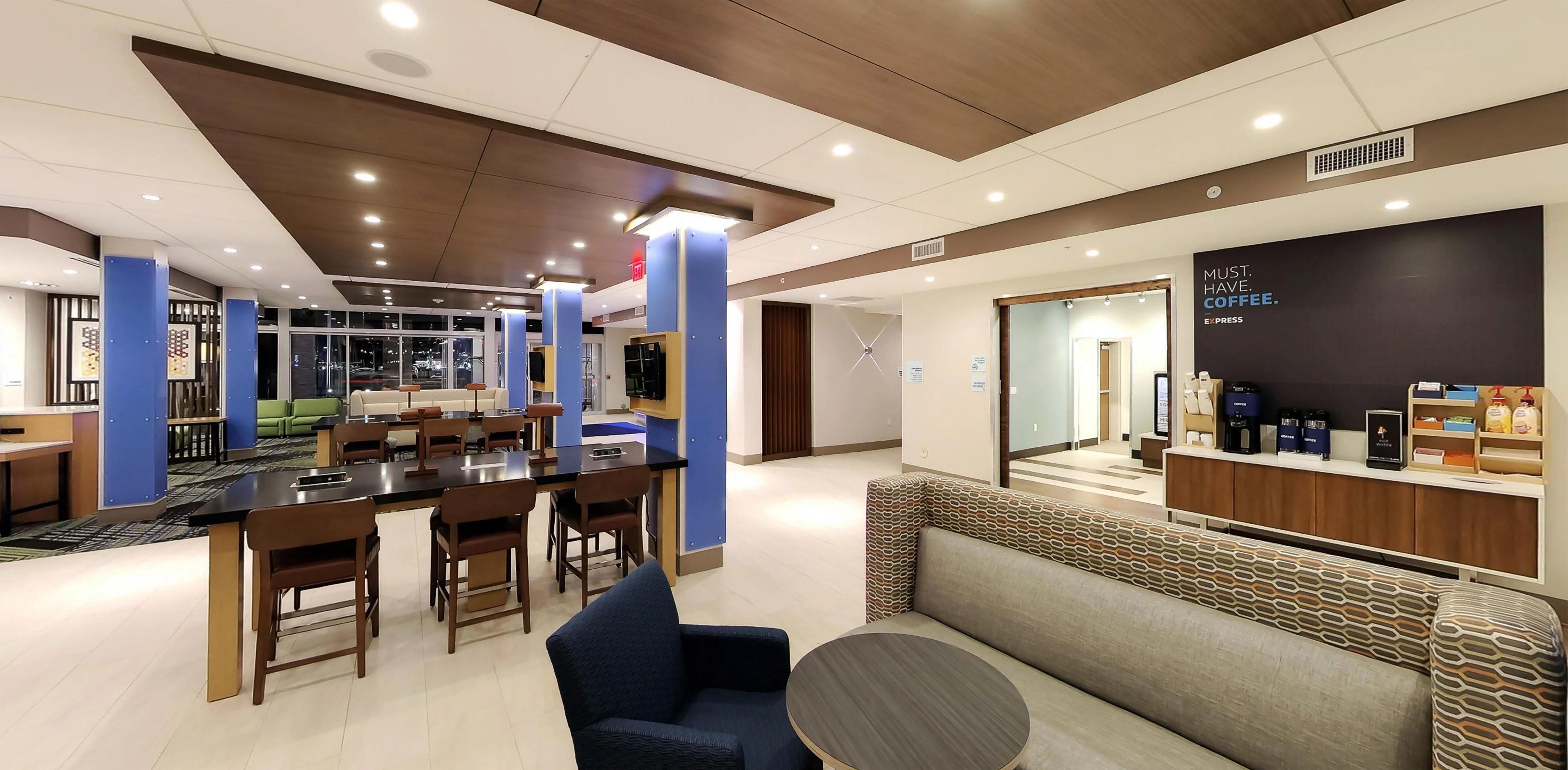 Holiday Inn Express & Suites - Detroit Northwest - Livonia By Ihg Exterior photo